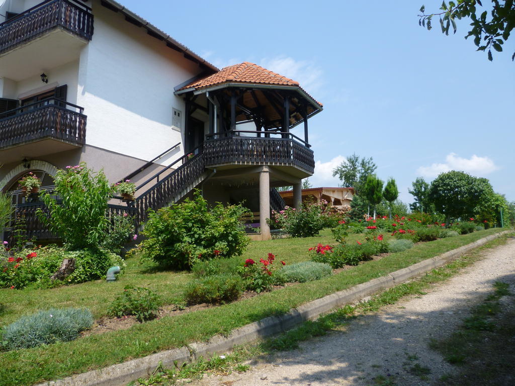 Apartments Tratincica Seliste Dreznicko Dış mekan fotoğraf
